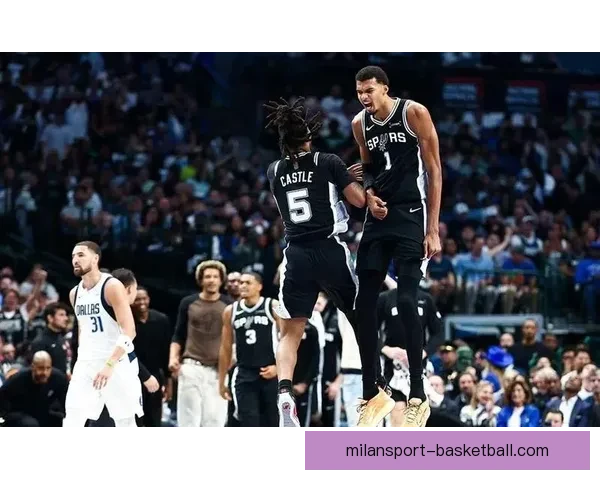 文班率马刺豪取10连胜 22投16中轰41分18篮板3盖帽再创纪录